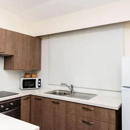 Helios 2 Apartment