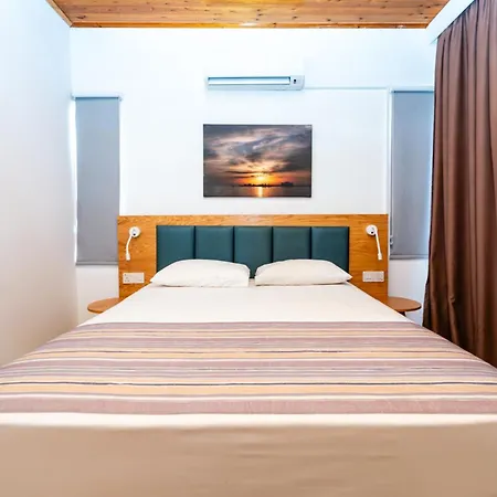 Helios 2 Apartment