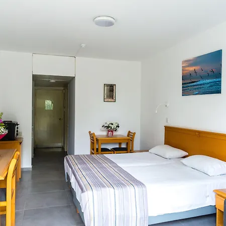 Helios 2 Apartment